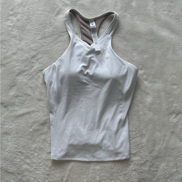 NWOT lululemon Waist Length V-neck Tennis Tank Top *Medium Support - Picture 1 of 4